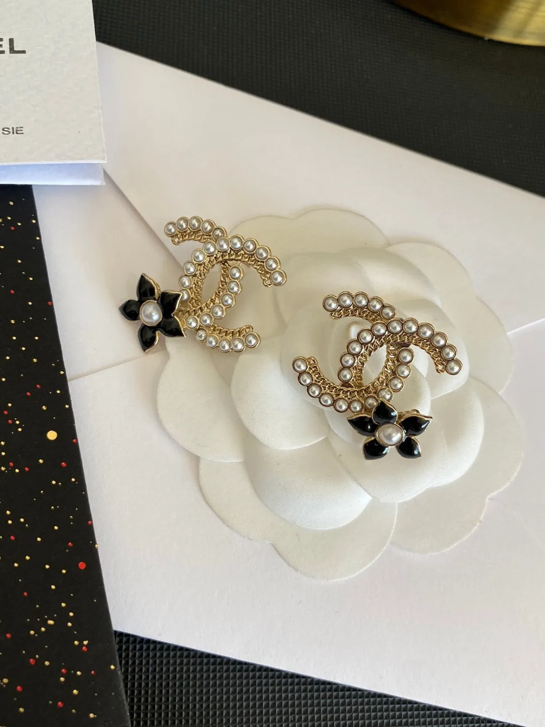 【CHANEL 】 シャネル   ファッションスタイルのイヤリング