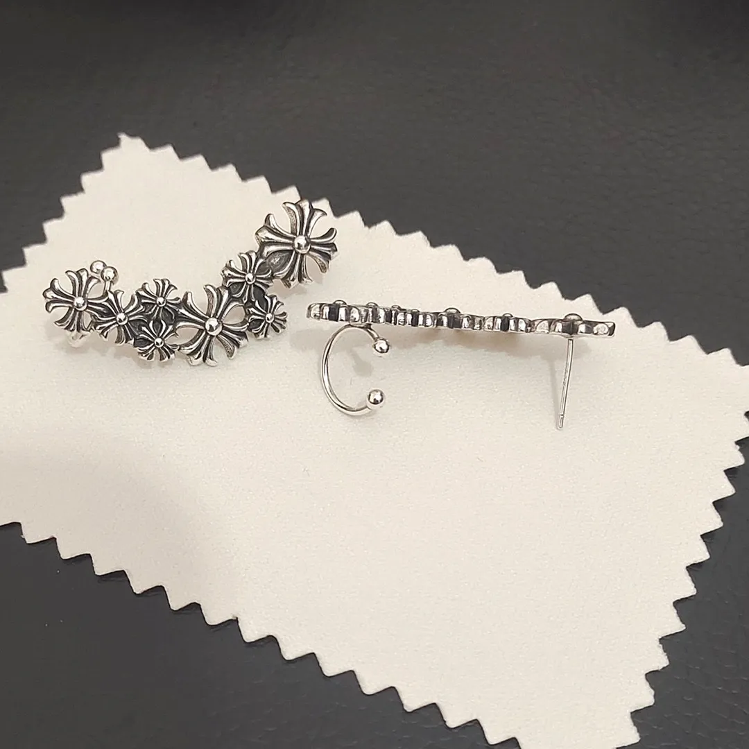 【CHROME HEARTS】 クロムハーツ  ファッションスタイルのイヤリング