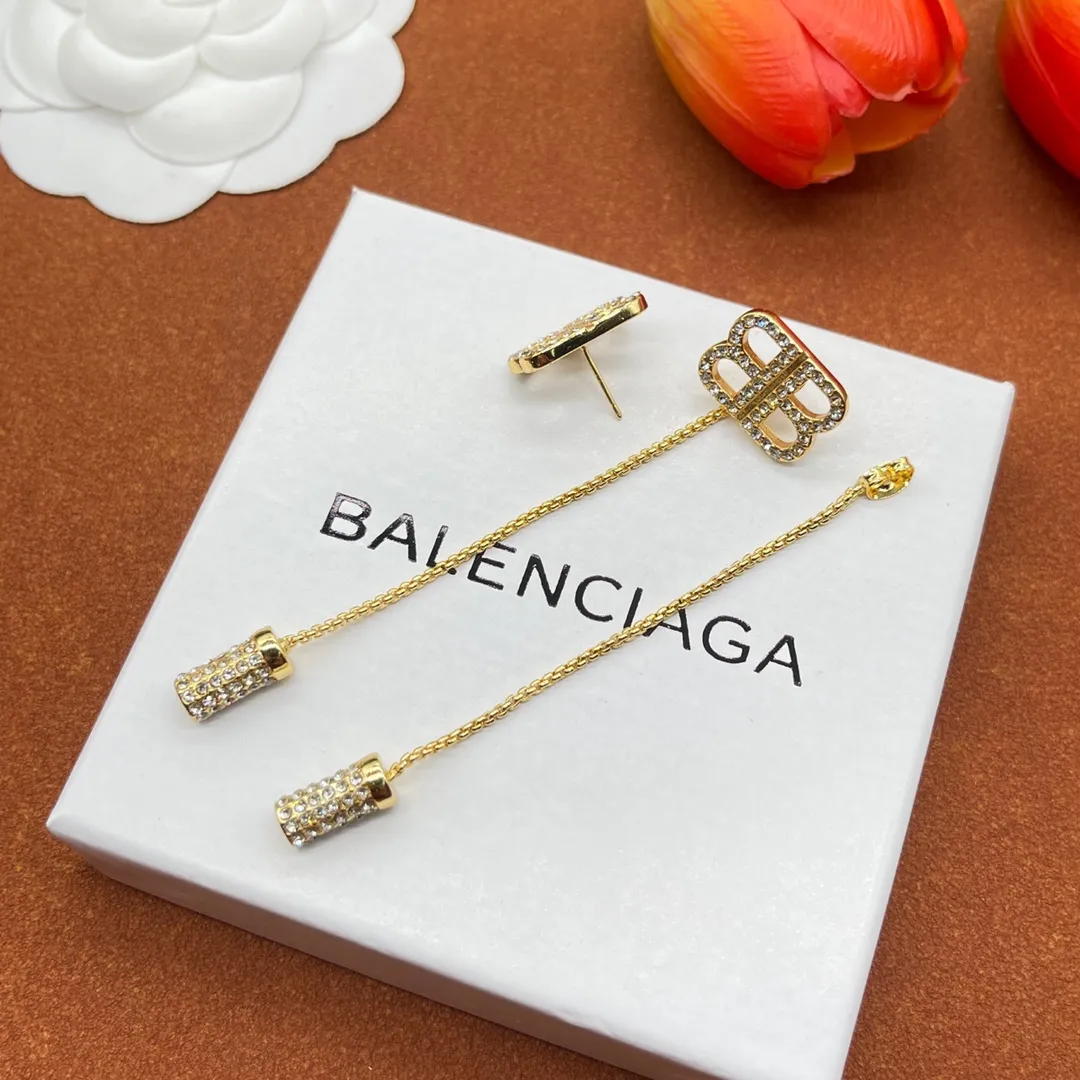 【BALENCIAGA】バレンシアガ    ファッションスタイルのイヤリング