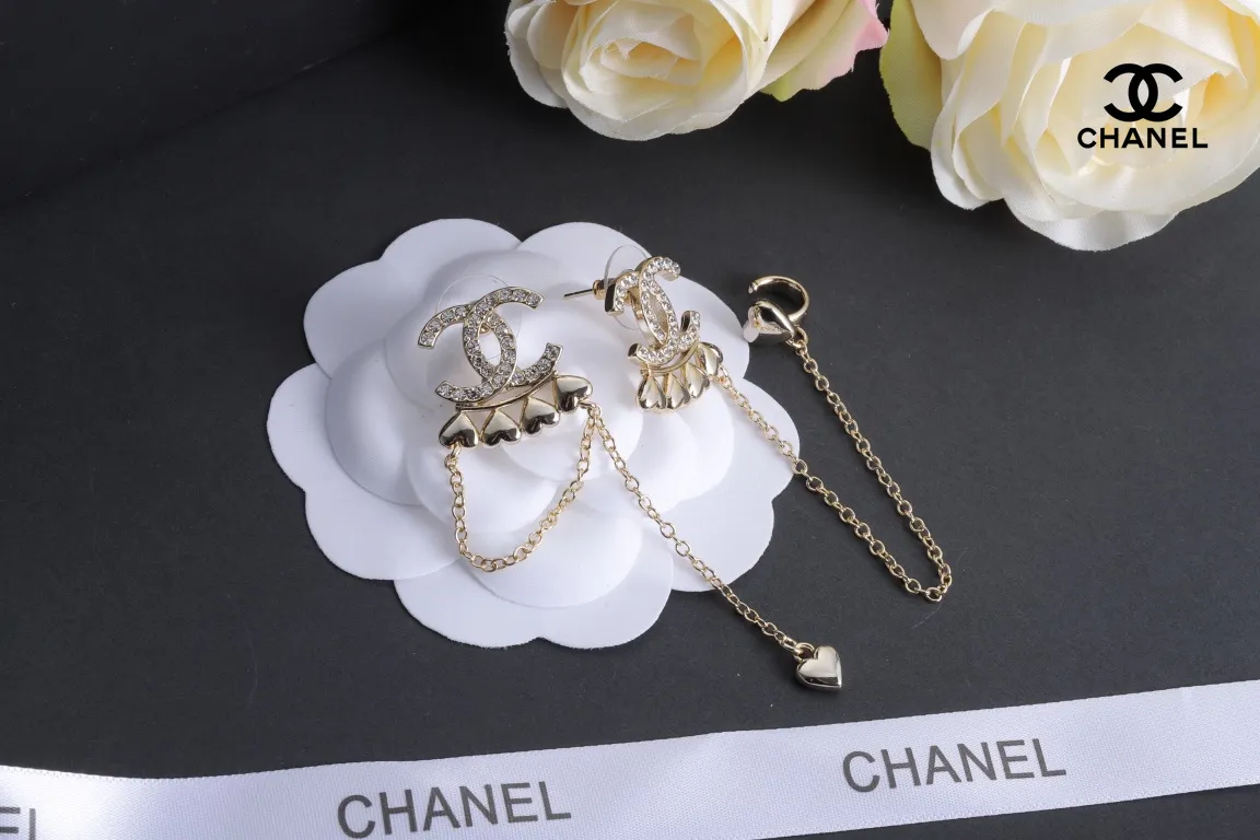 【CHANEL 】 シャネル   ファッションスタイルのイヤリング