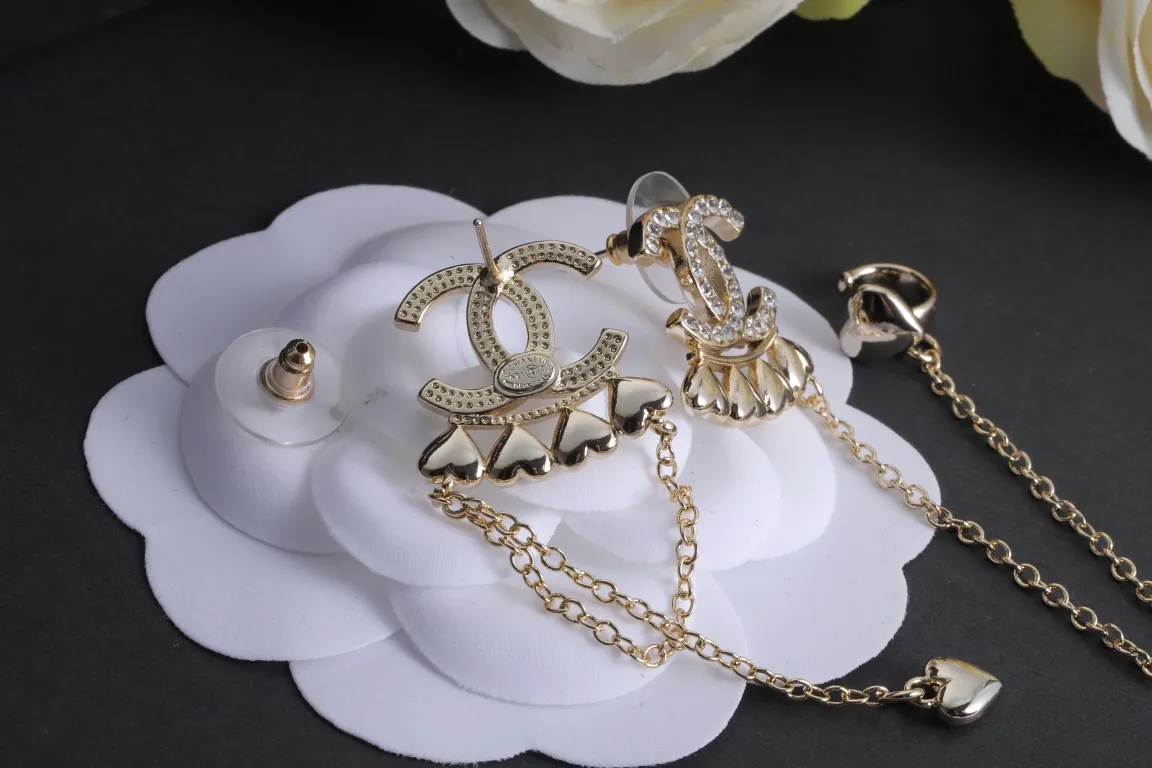 【CHANEL 】 シャネル   ファッションスタイルのイヤリング