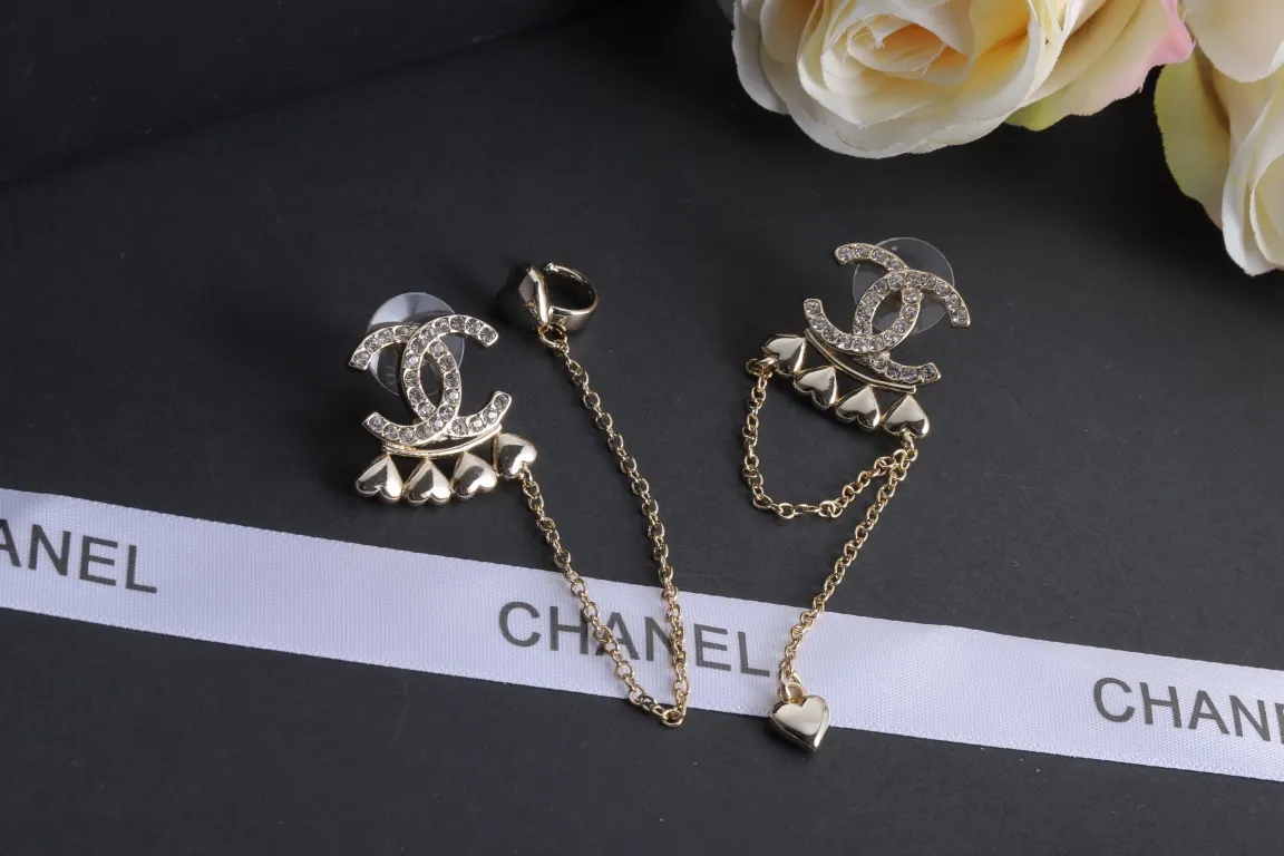 【CHANEL 】 シャネル   ファッションスタイルのイヤリング