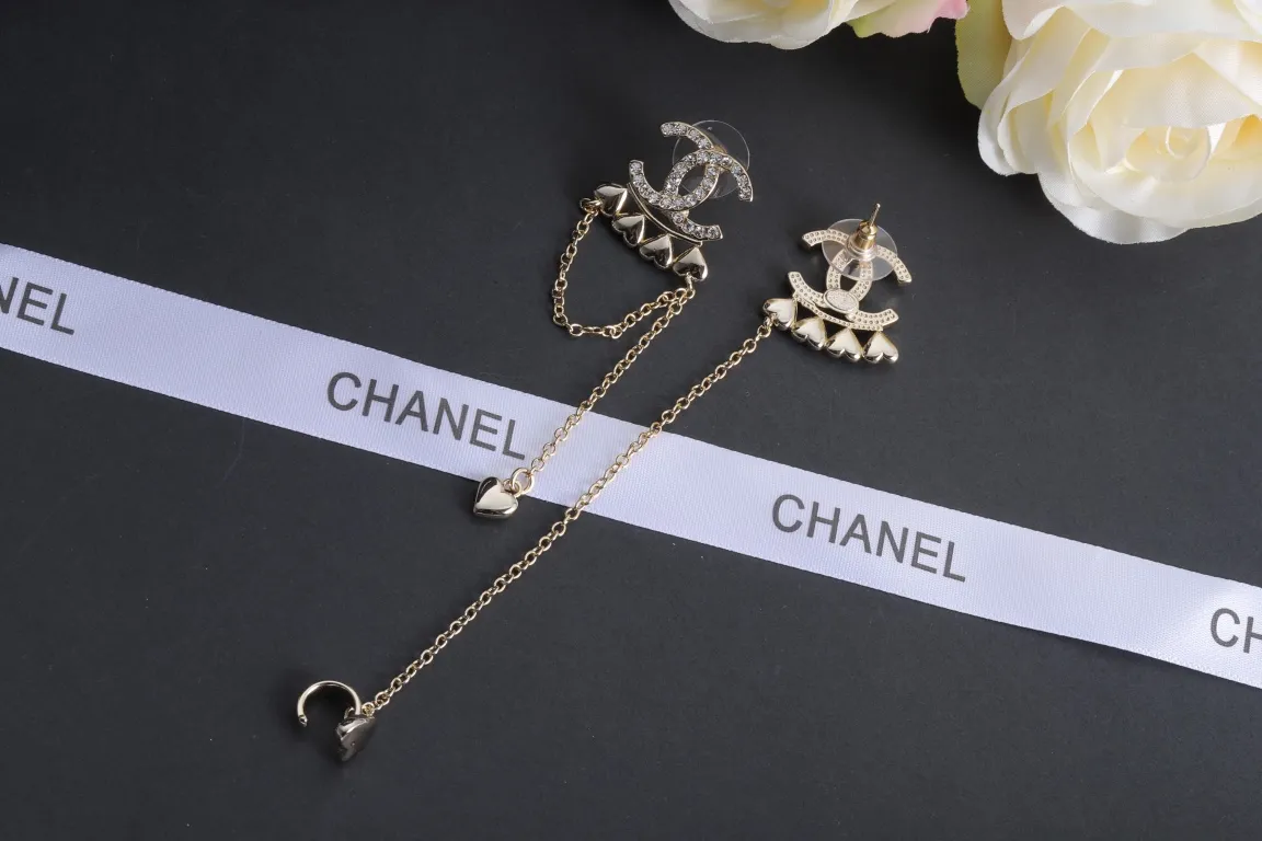 【CHANEL 】 シャネル   ファッションスタイルのイヤリング