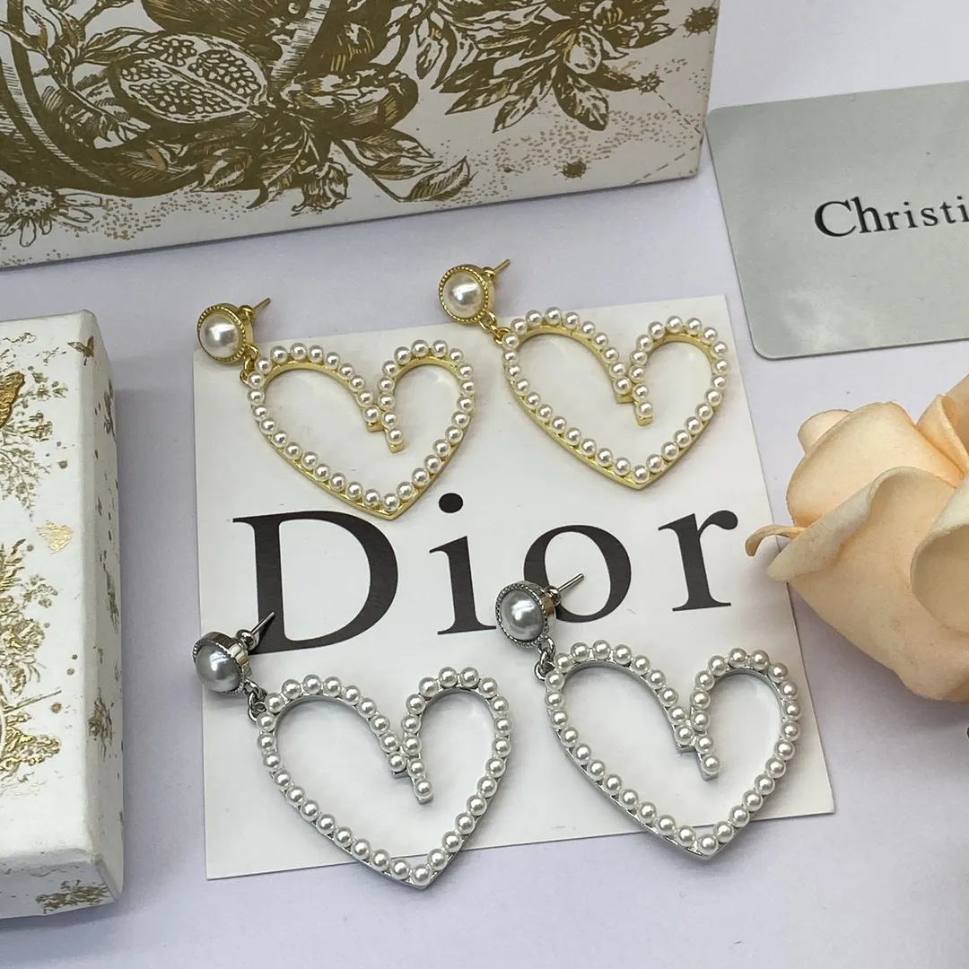 【DIOR】ディオール  ファッションスタイルのイヤリング