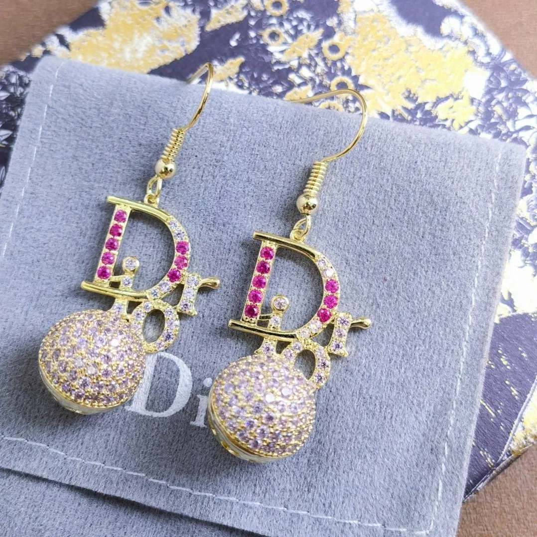 【DIOR】ディオール  ファッションスタイルのイヤリング