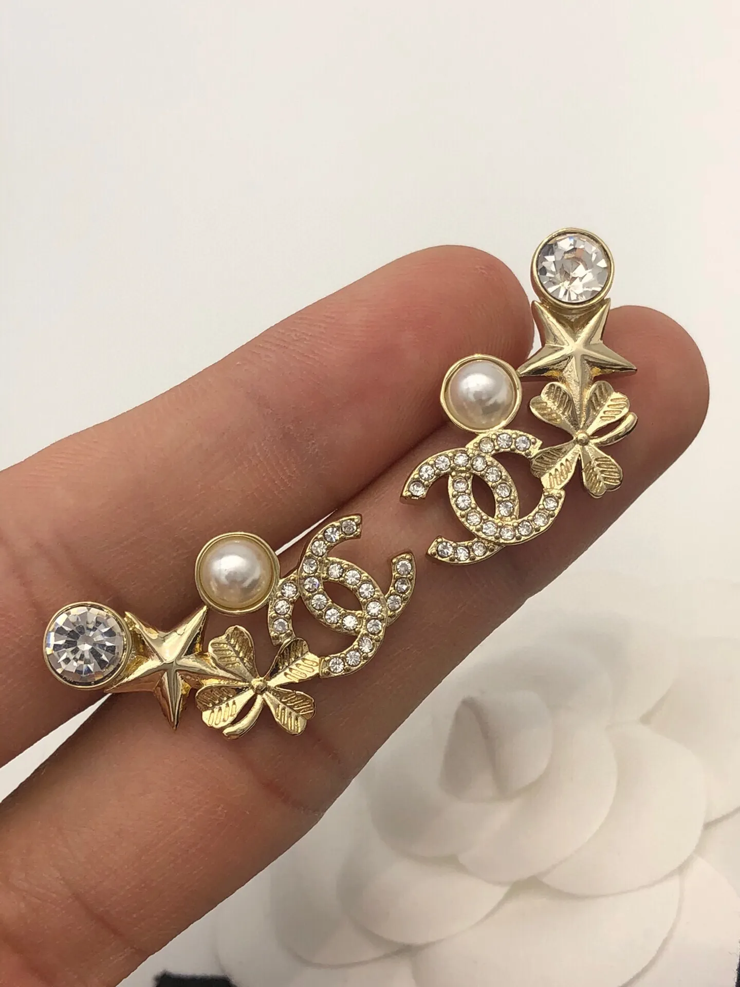 【CHANEL】シャネル  クラシック ノーブル ファッション オールマッチ イヤリング