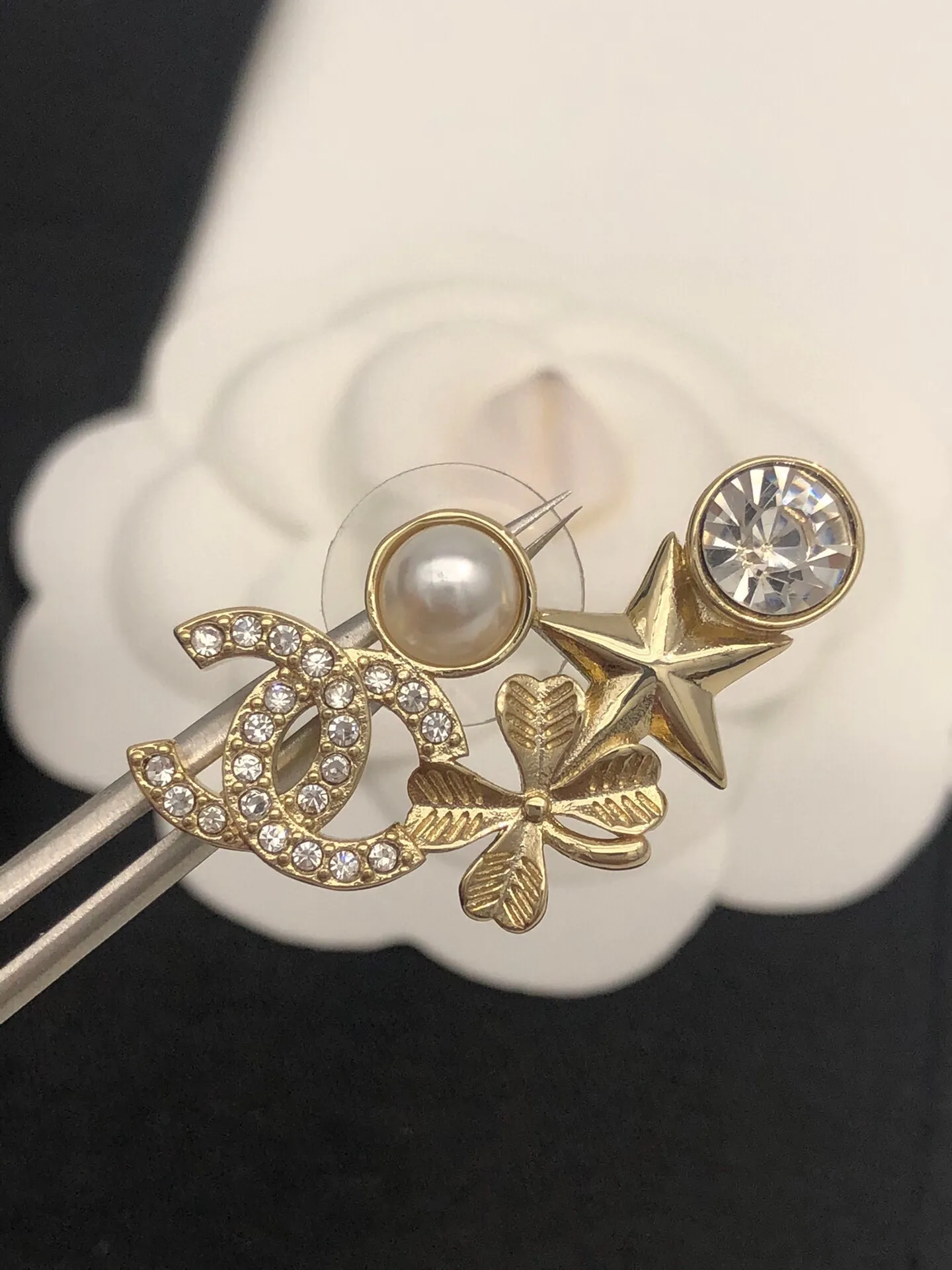 【CHANEL】シャネル  クラシック ノーブル ファッション オールマッチ イヤリング