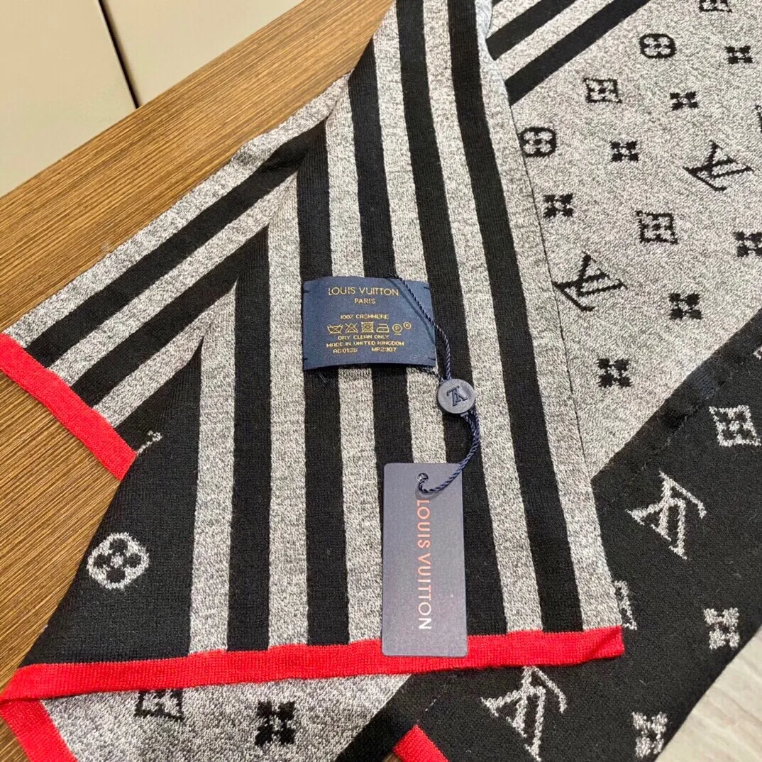 【LOUIS VUITTON   ルイヴィトン】スカーフ 180*32CM   241207