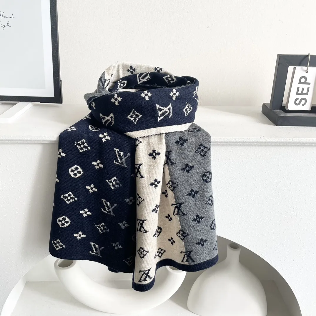【LOUIS VUITTON   ルイヴィトン】スカーフ 186*34CM   241207