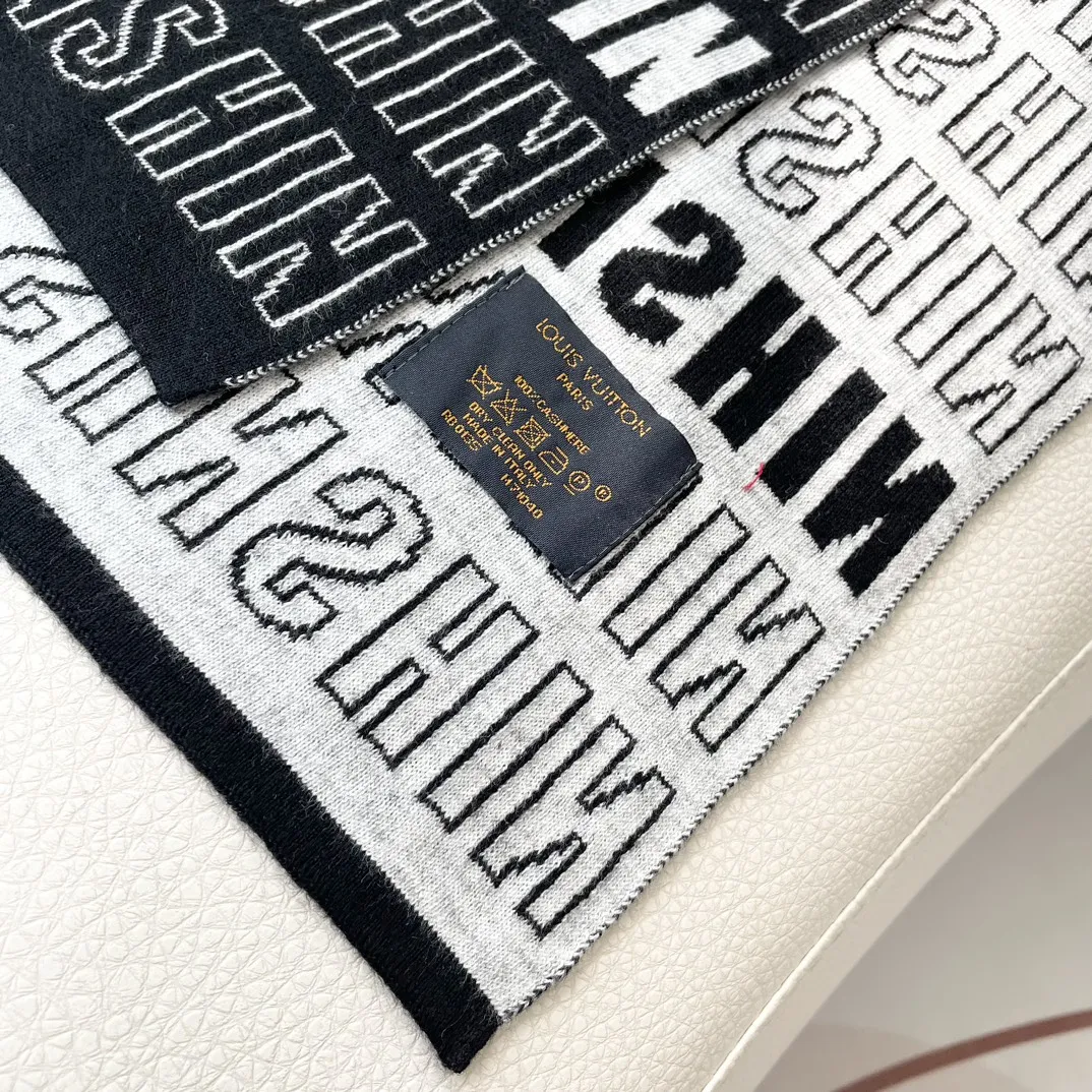 【LOUIS VUITTON   ルイヴィトン】スカーフ 186*34CM   241207