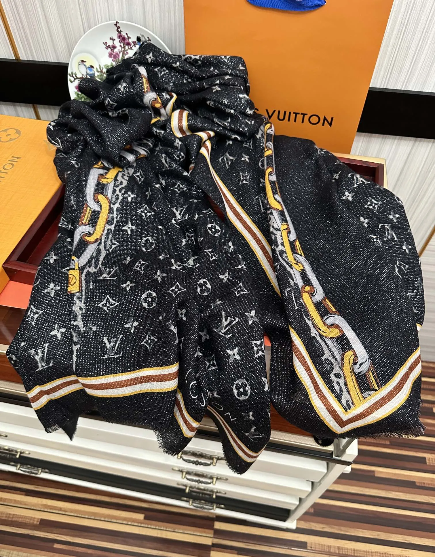 【LV LOUIS VUITTON ルイ·ヴィトン】 スカーフ 100*200cm  241107