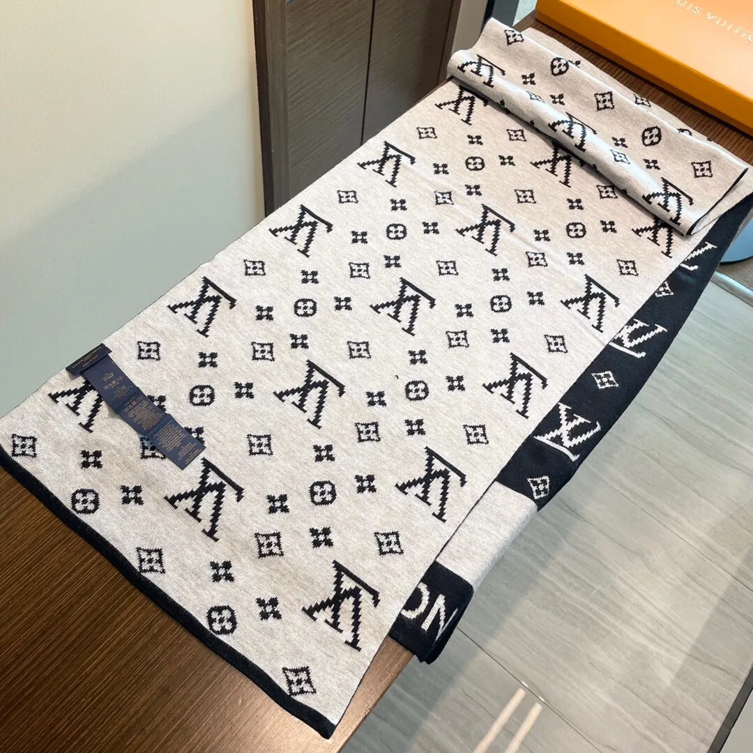【LV LOUIS VUITTON ルイ·ヴィトン】 スカーフ 30*180cm  241107