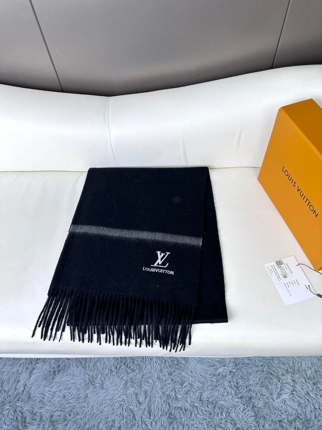 【LV LOUIS VUITTON ルイ·ヴィトン】 スカーフ 35*180cm  241107