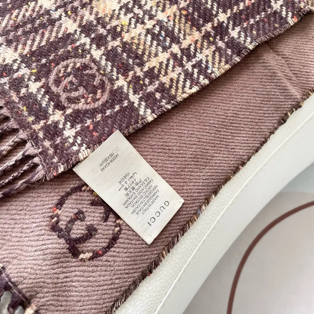 【GUCCI グッチ】スカーフ195*35CM  241209
