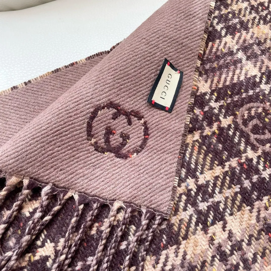 【GUCCI グッチ】スカーフ195*35CM  241209