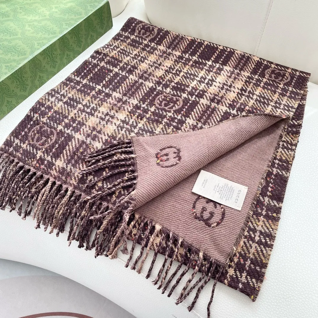 【GUCCI グッチ】スカーフ195*35CM  241209