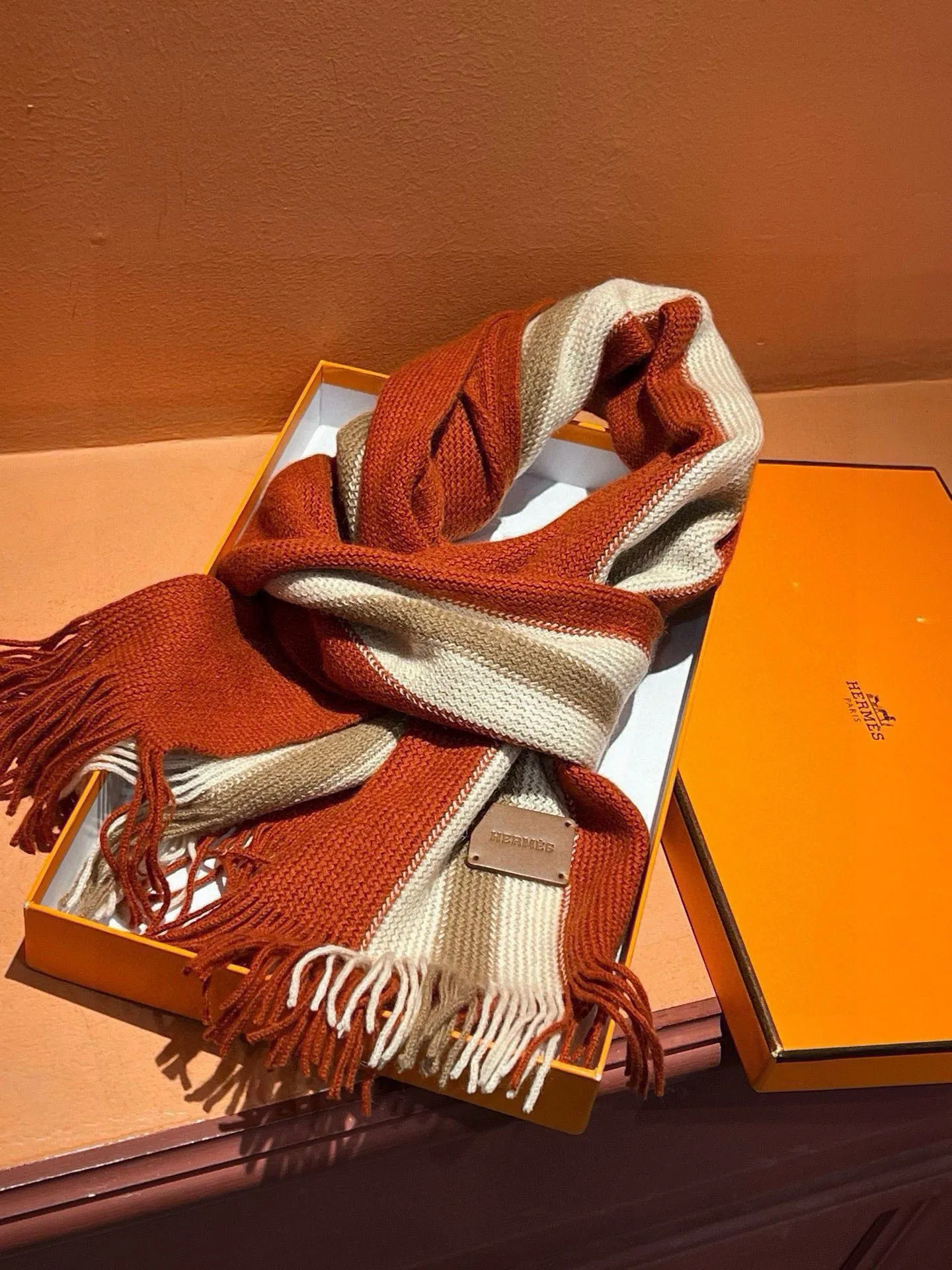 【GUCCI グッチ】スカーフ  30*180CM  241209