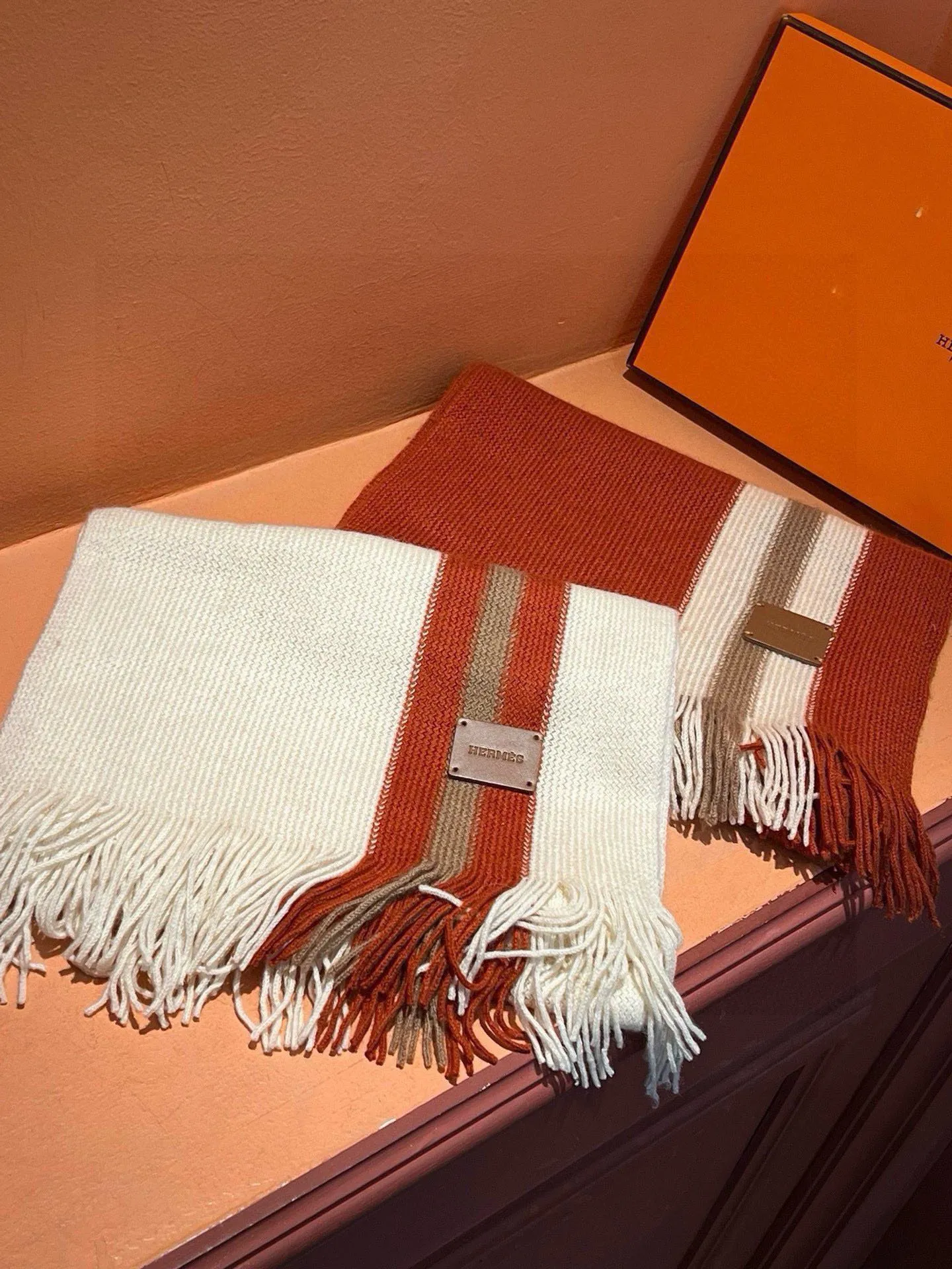 【GUCCI グッチ】スカーフ  30*180CM  241209
