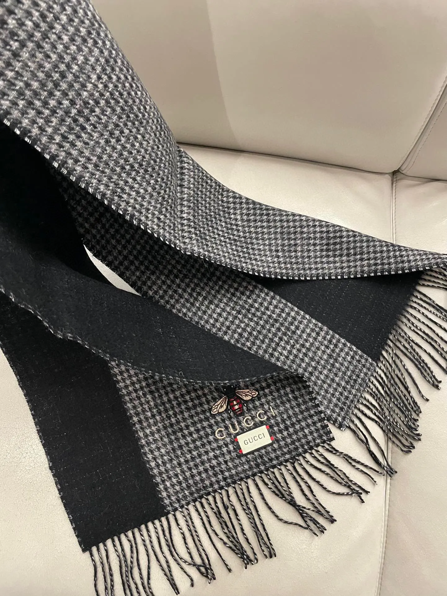 【GUCCI グッチ】スカーフ  32*180CM  241209