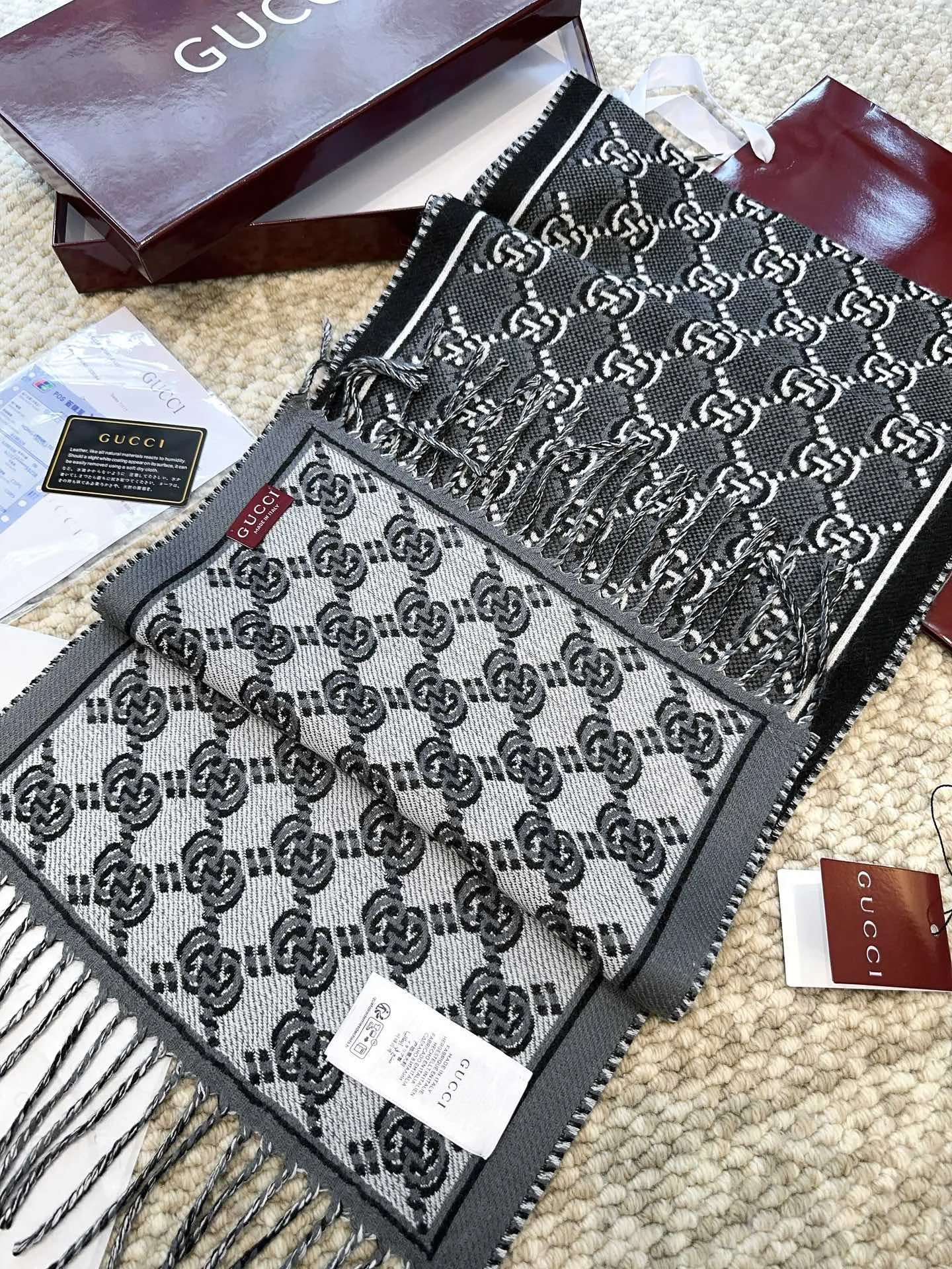 【GUCCI グッチ】スカーフ  33*195CM  241209