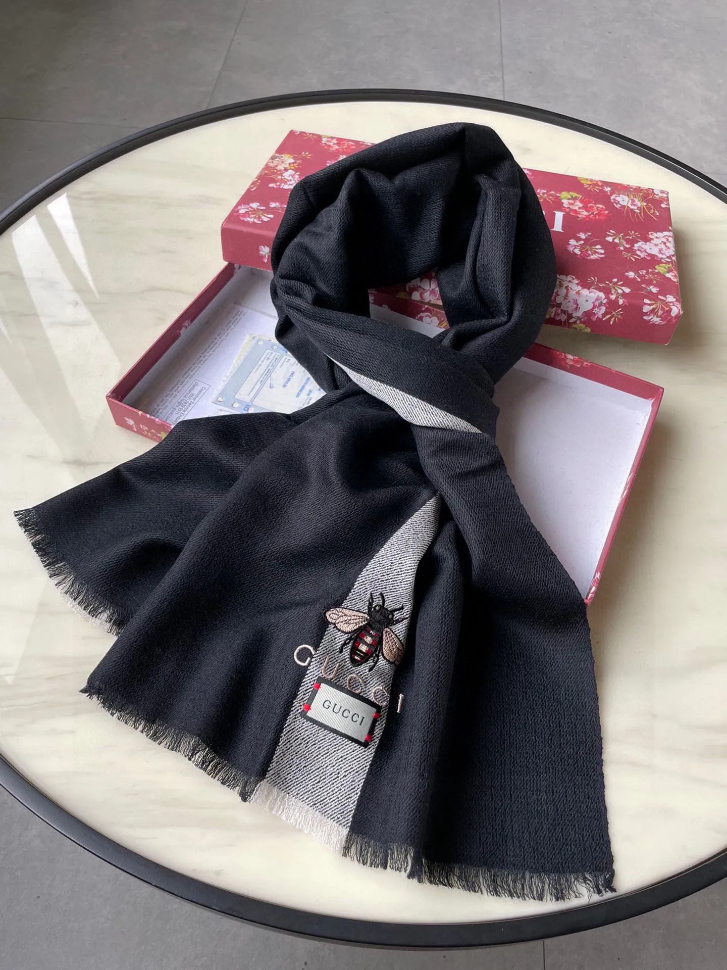 【GUCCI グッチ】スカーフ35*200CM  241108