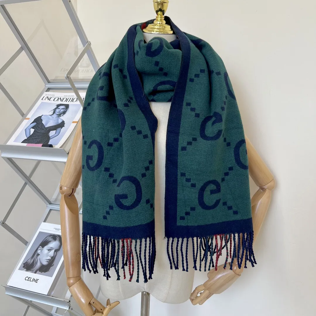 【GUCCI グッチ】スカーフ30*180CM  241108