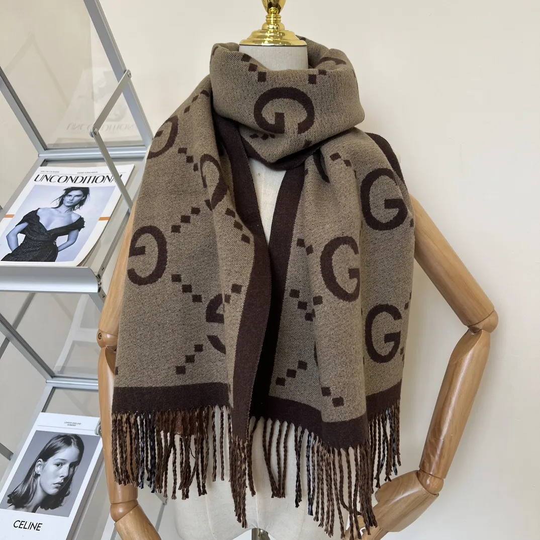 【GUCCI グッチ】スカーフ30*180CM  241108
