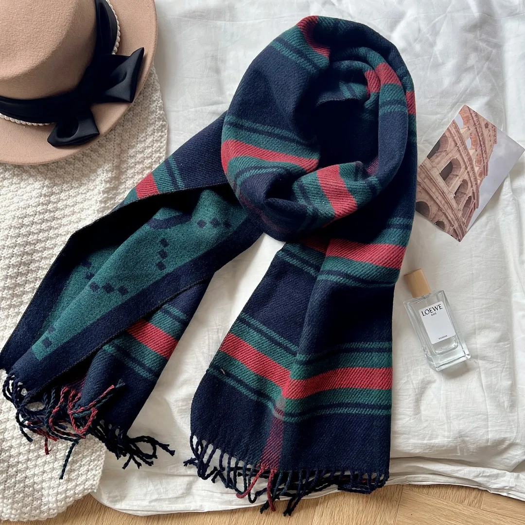 【GUCCI グッチ】スカーフ30*180CM  241108