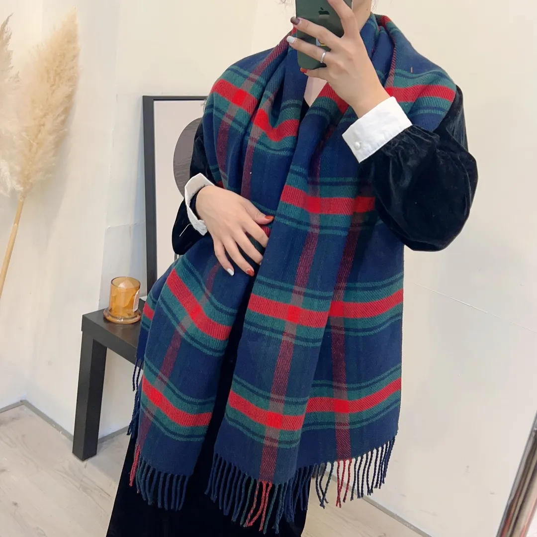 【GUCCI グッチ】スカーフ30*180CM  241108