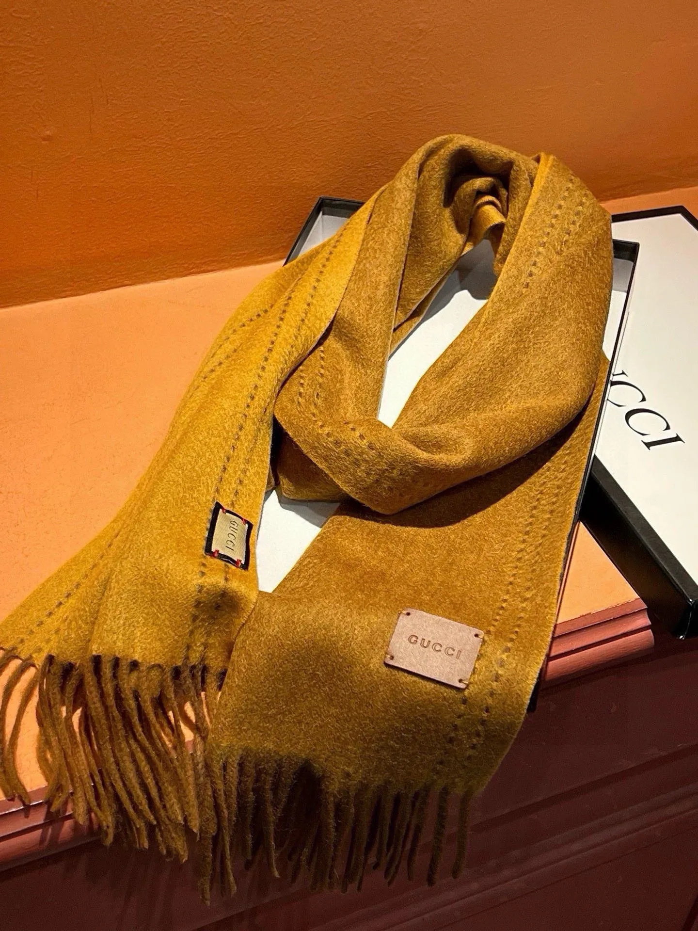 【GUCCI グッチ】スカーフ180*35CM  241108