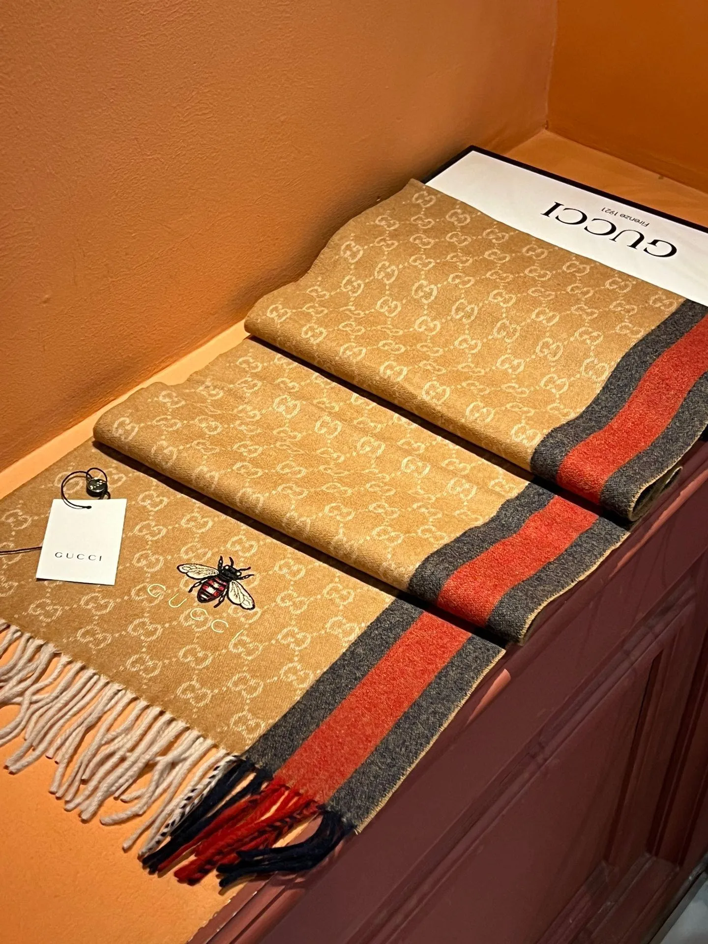 【GUCCI グッチ】スカーフ180*35CM  241108