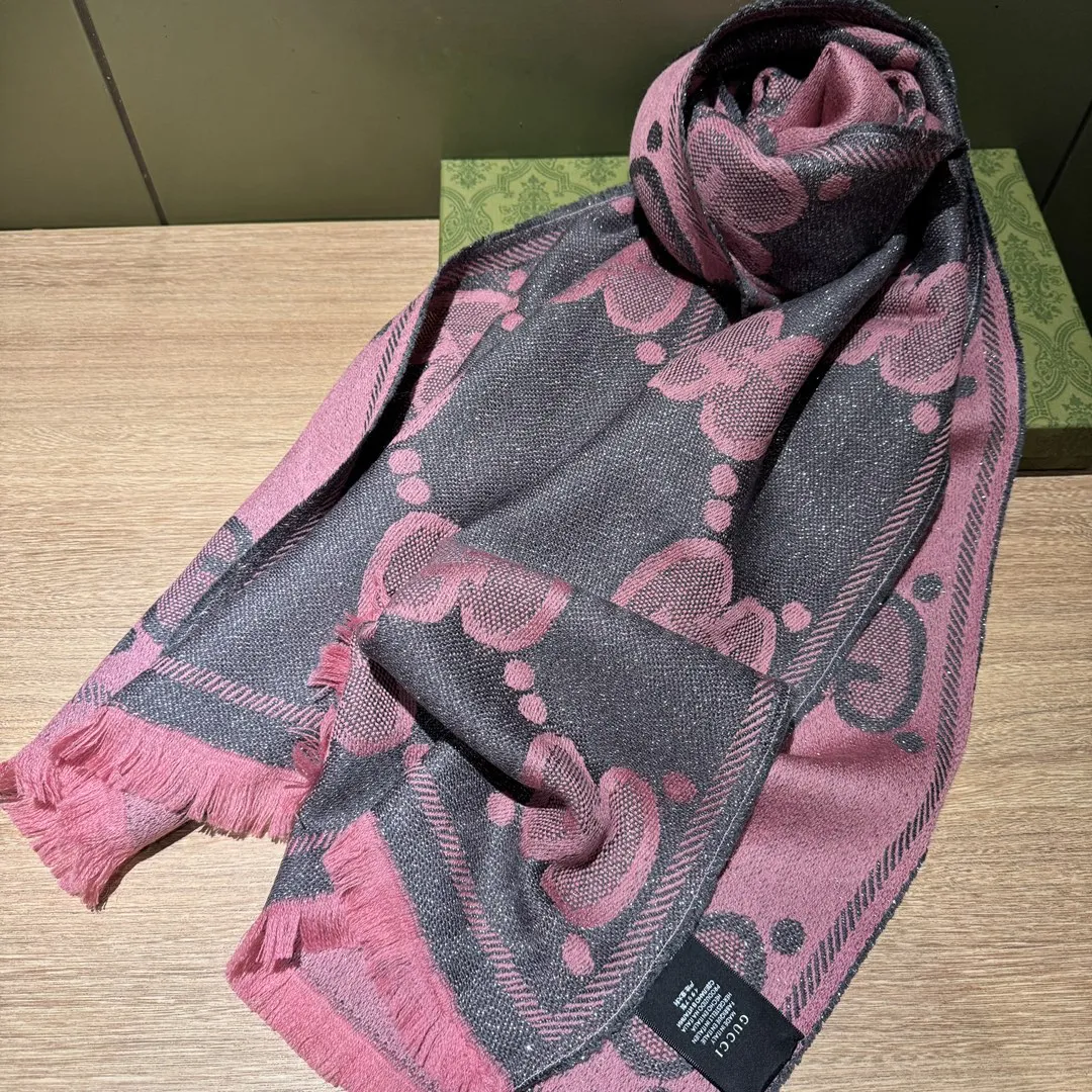 【GUCCI グッチ】スカーフ45*195CM  241108