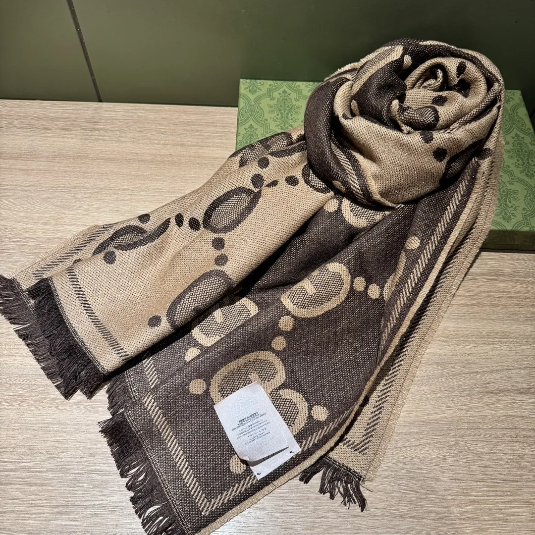 【GUCCI グッチ】スカーフ45*195CM  241108