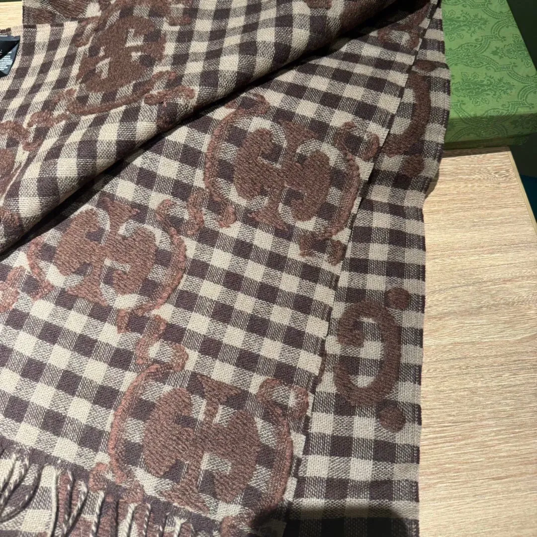 【GUCCI グッチ】スカーフ35*220CM  241108