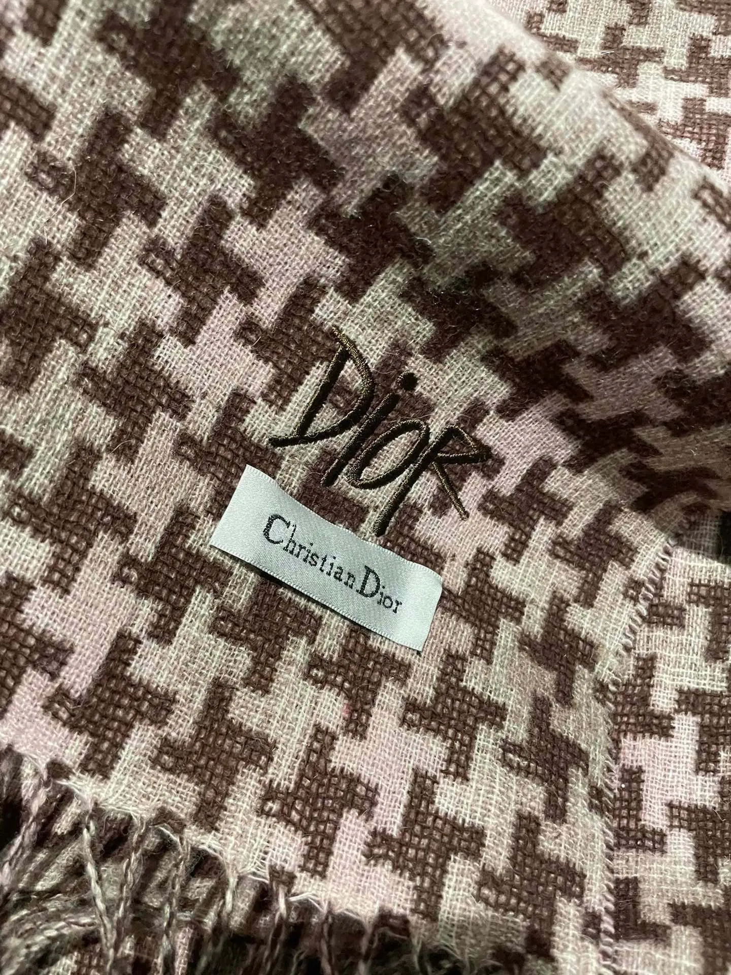 【DIOR  ディオール 】スカーフ  70*200cm  241210