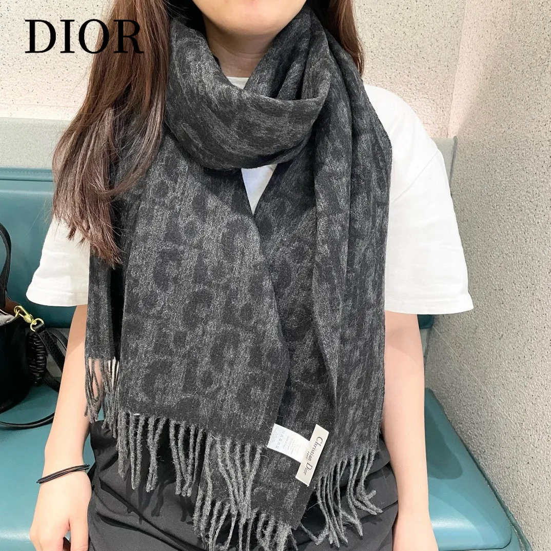 【DIOR  ディオール 】スカーフ  32*180cm  241210