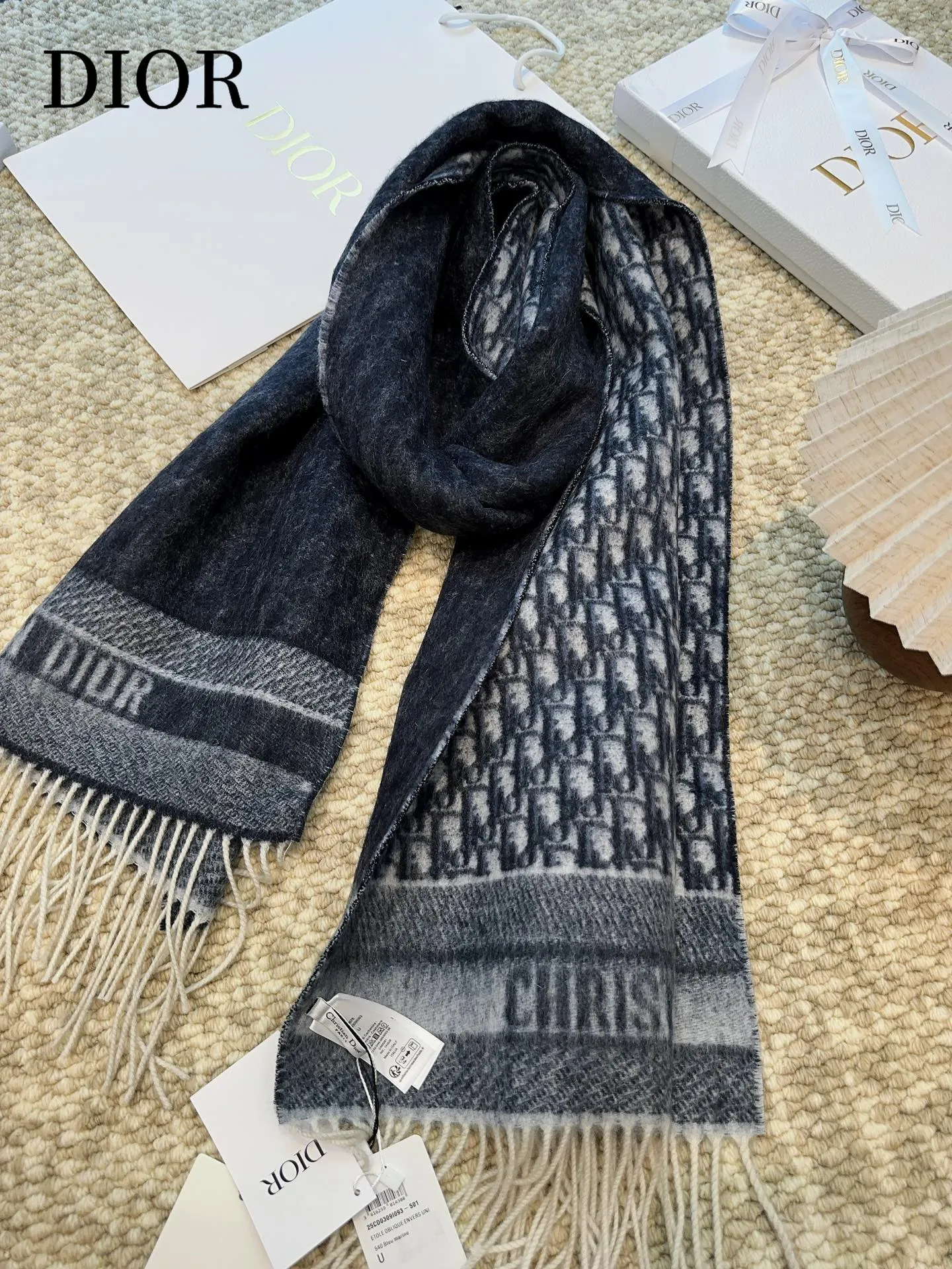 【DIOR  ディオール 】スカーフ  32*180cm  241210