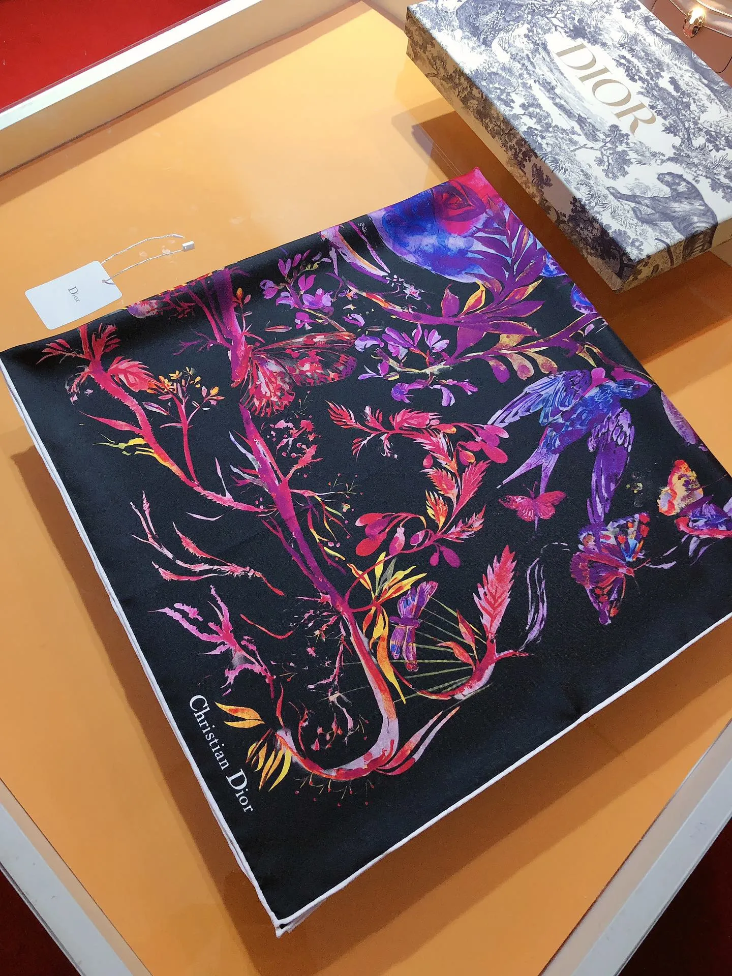 【DIOR  ディオール 】スカーフ90*90cm  241108