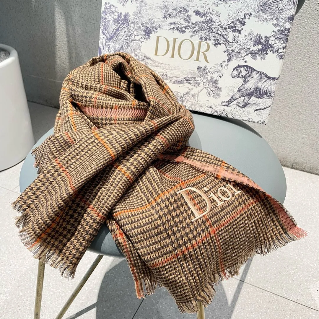【DIOR  ディオール 】スカーフ90*200cm  241108