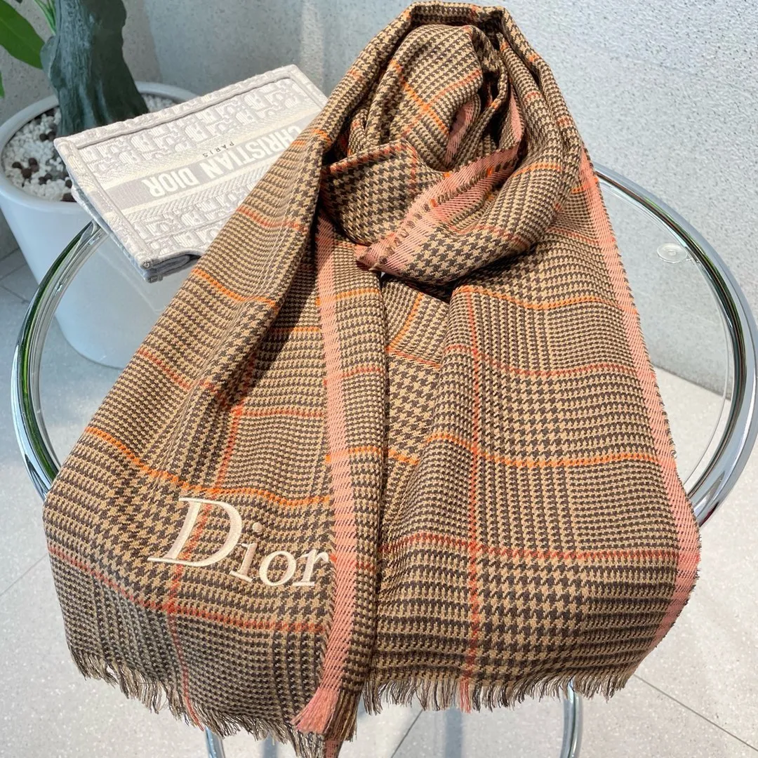 【DIOR  ディオール 】スカーフ90*200cm  241108