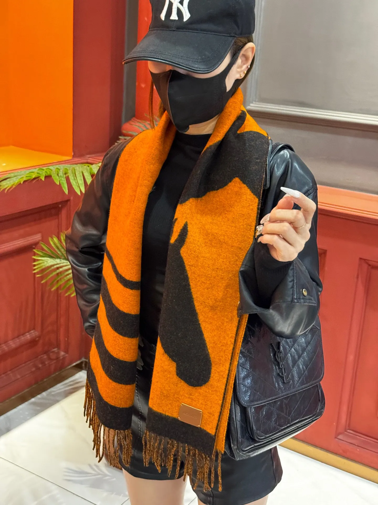 【HERMES エルメス 】スカーフ40*195CM  241210