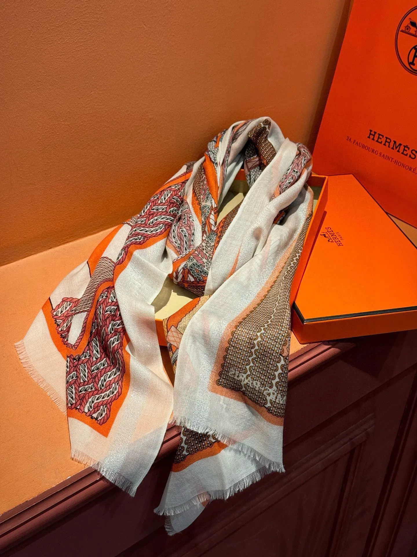 【HERMES エルメス 】スカーフ100*200CM  241210