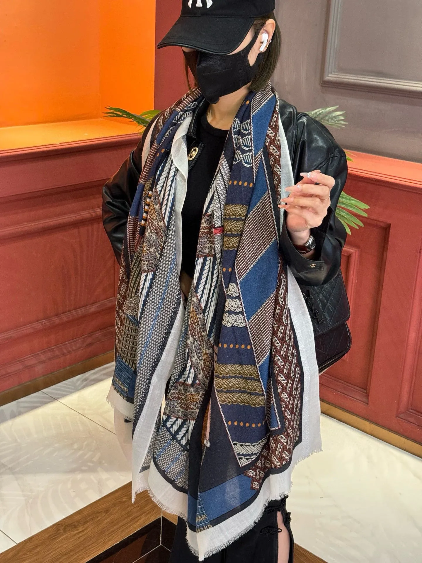 【HERMES エルメス 】スカーフ100*200CM  241210