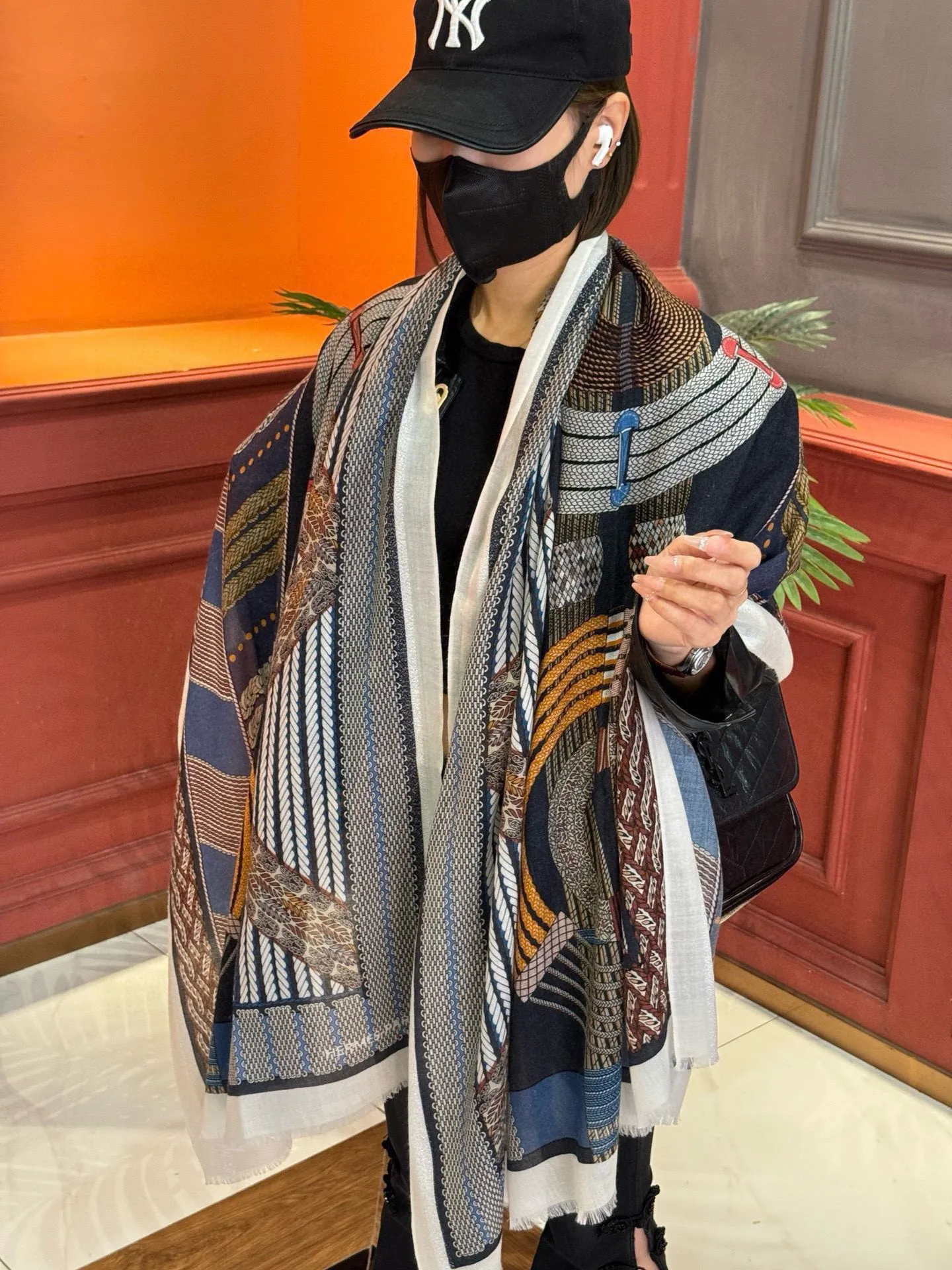 【HERMES エルメス 】スカーフ100*200CM  241210