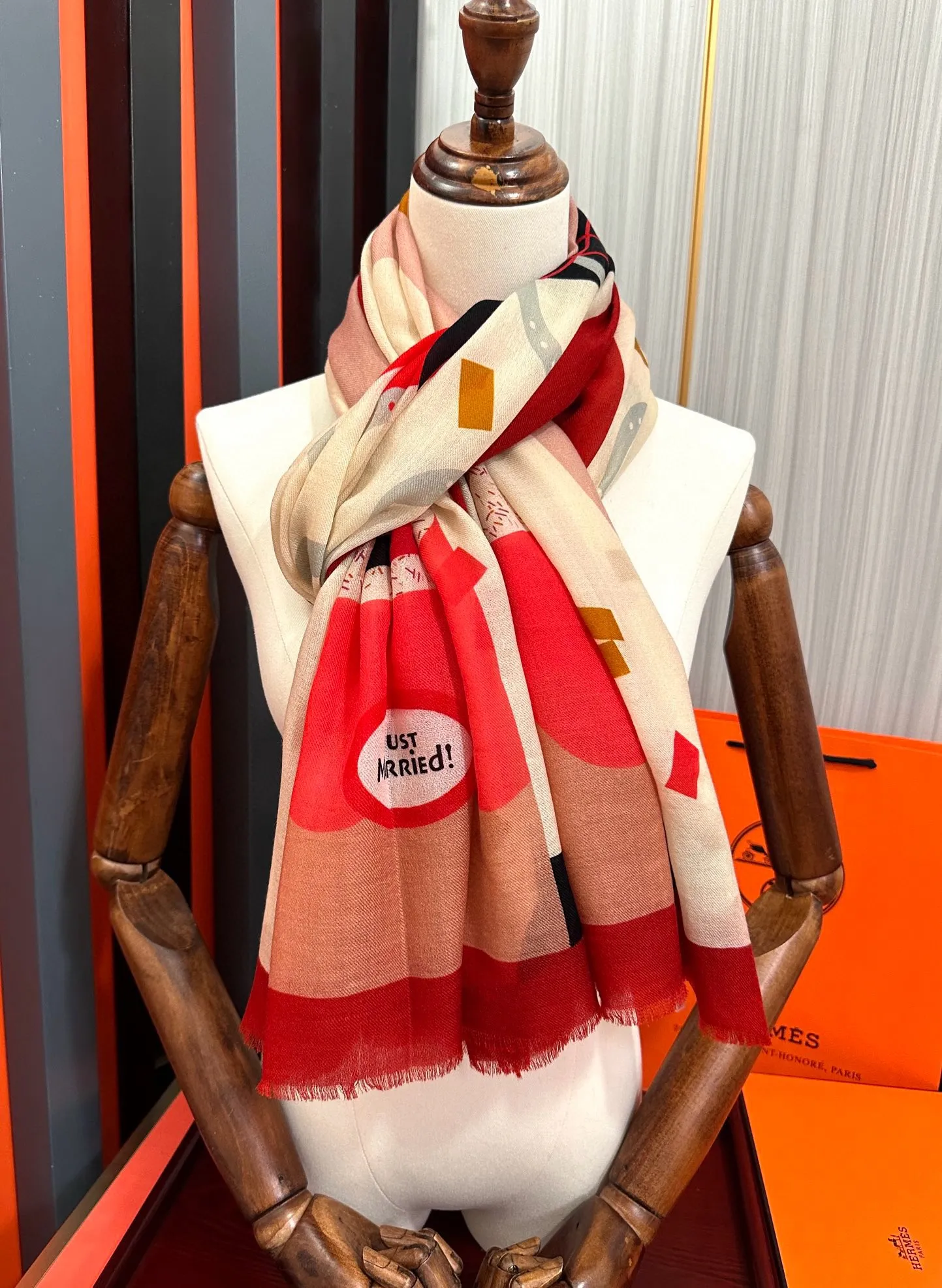 【HERMES エルメス 】スカーフ100*200CM  241210