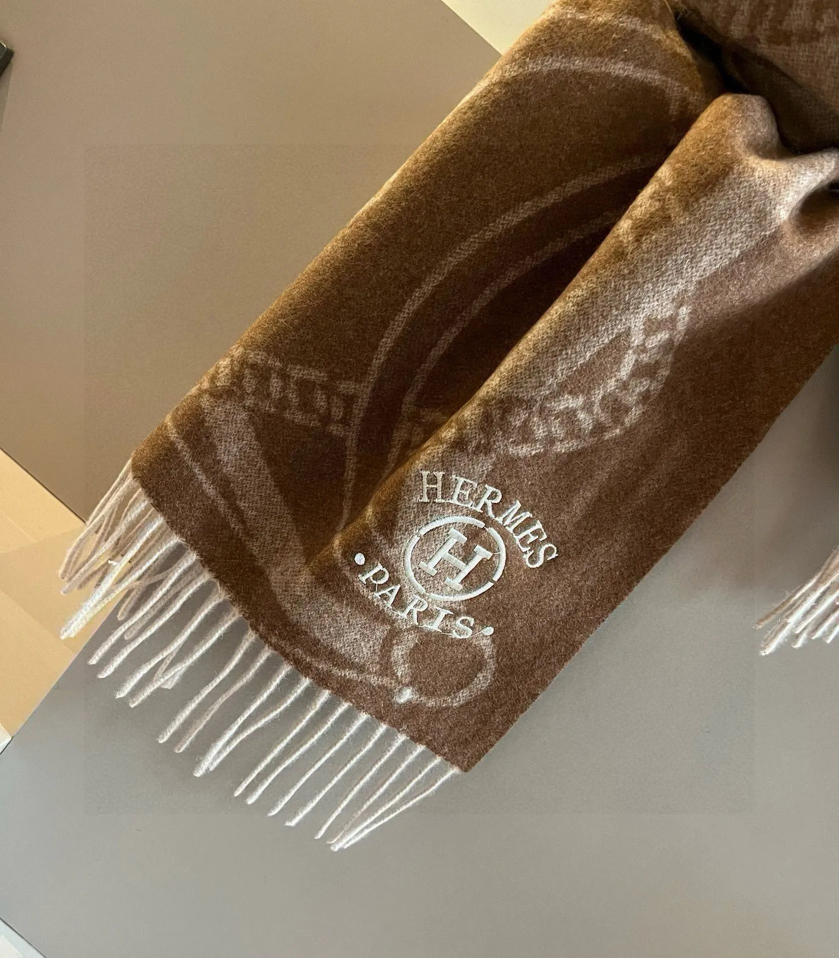 【HERMES エルメス 】スカーフ30*180CM  241210