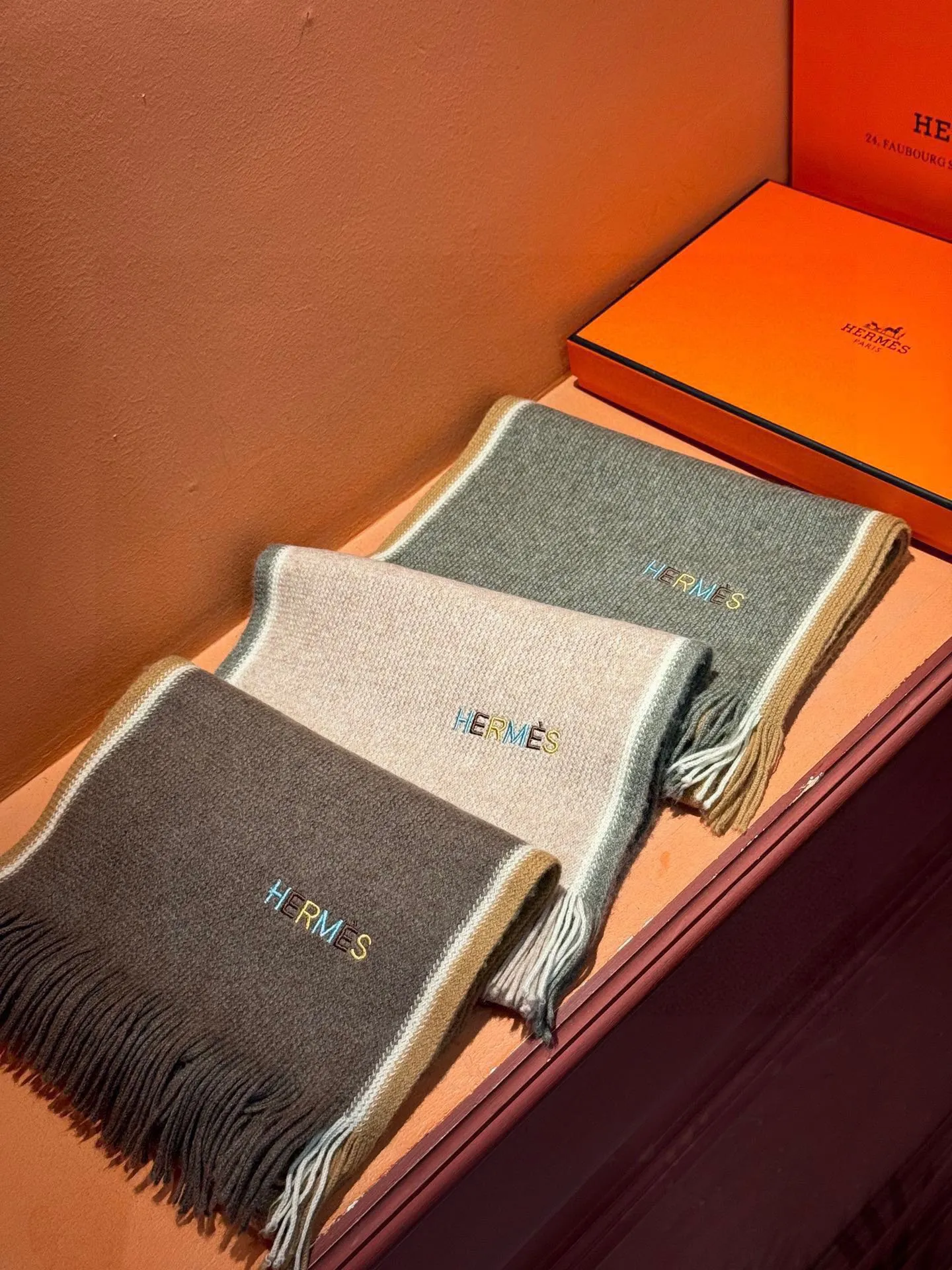 【HERMES エルメス 】スカーフ30*180CM  241210