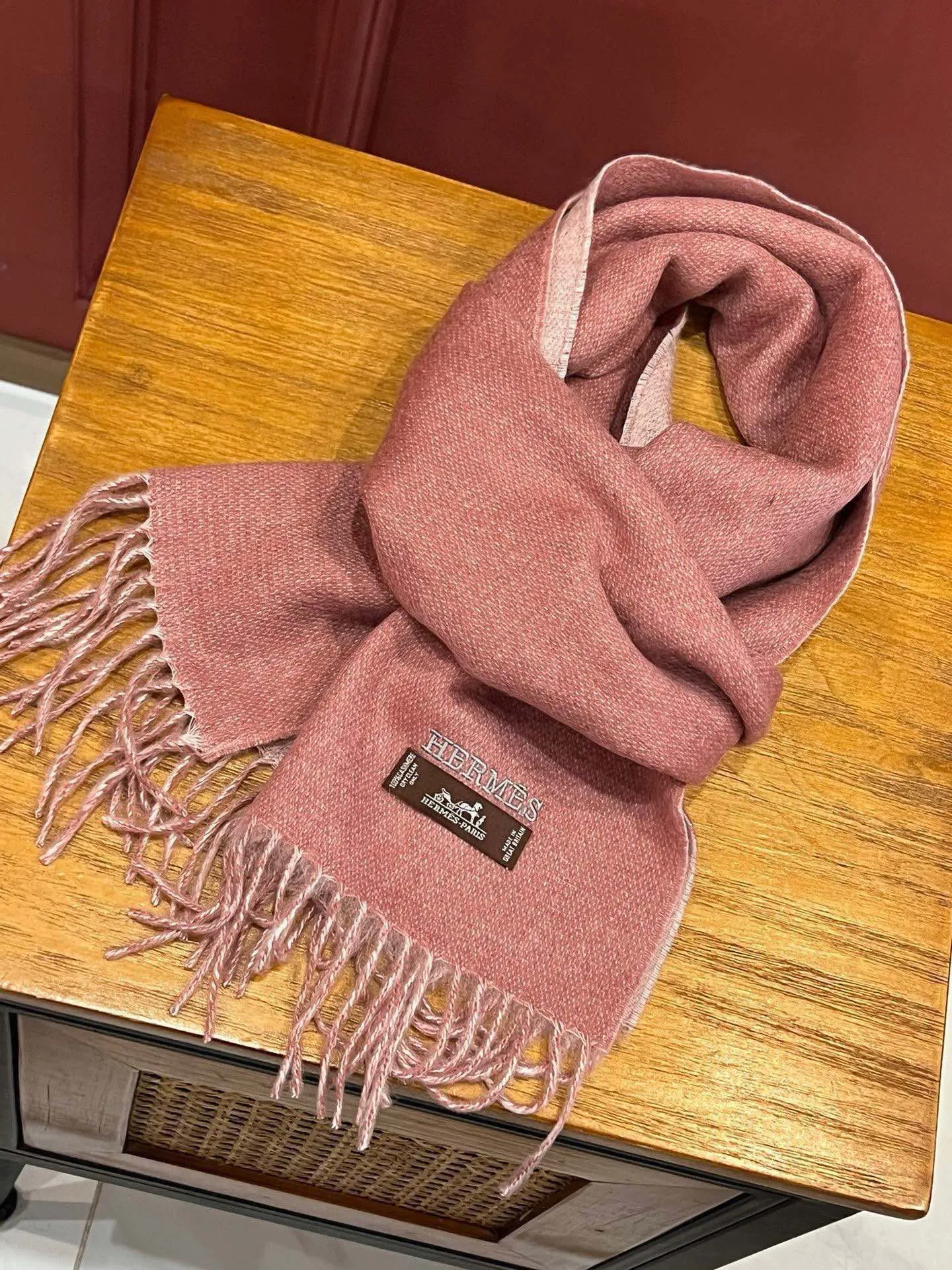 【HERMES エルメス 】スカーフ35*180CM  241210