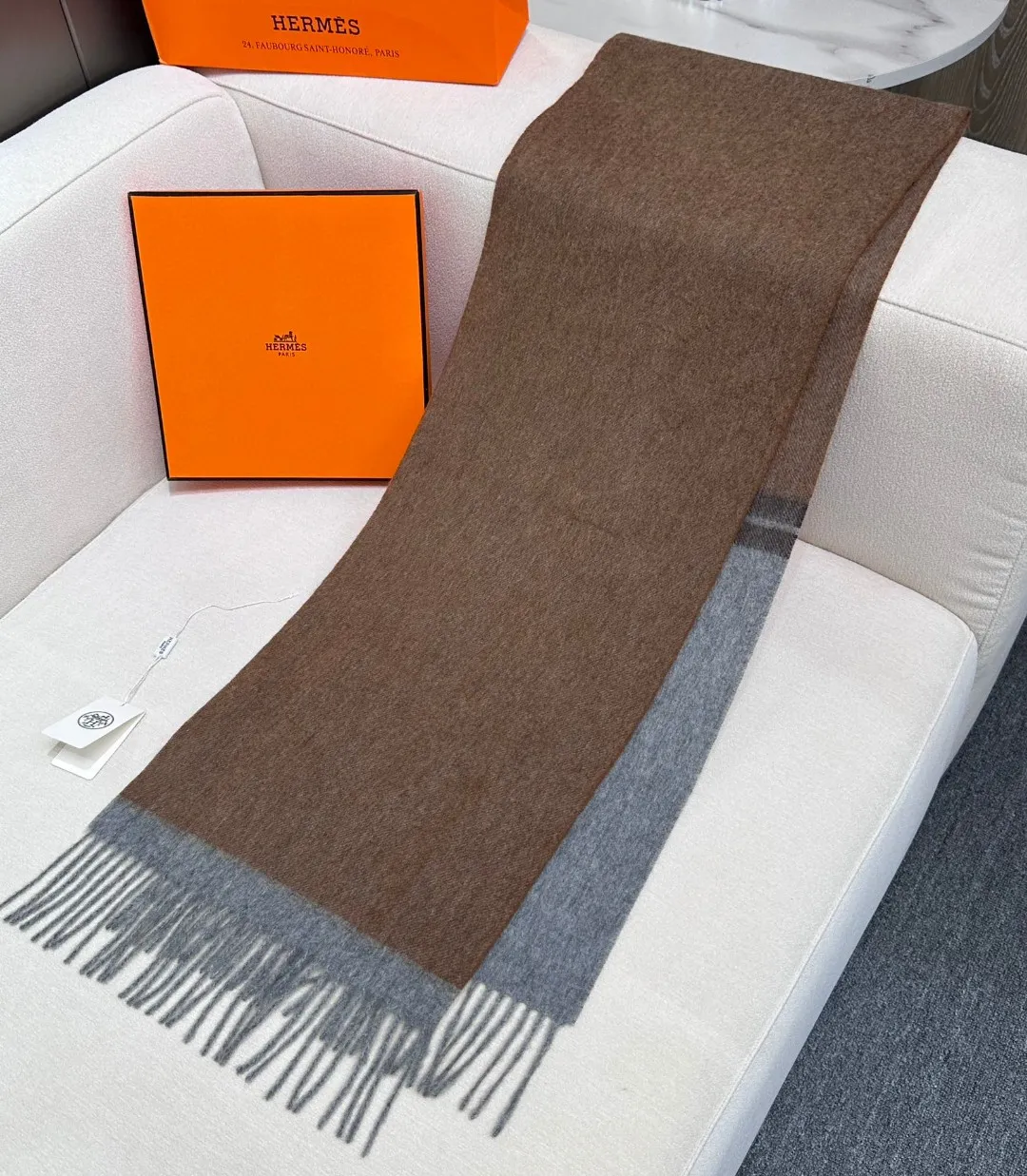 【HERMES エルメス 】スカーフ   30*180CM  241109