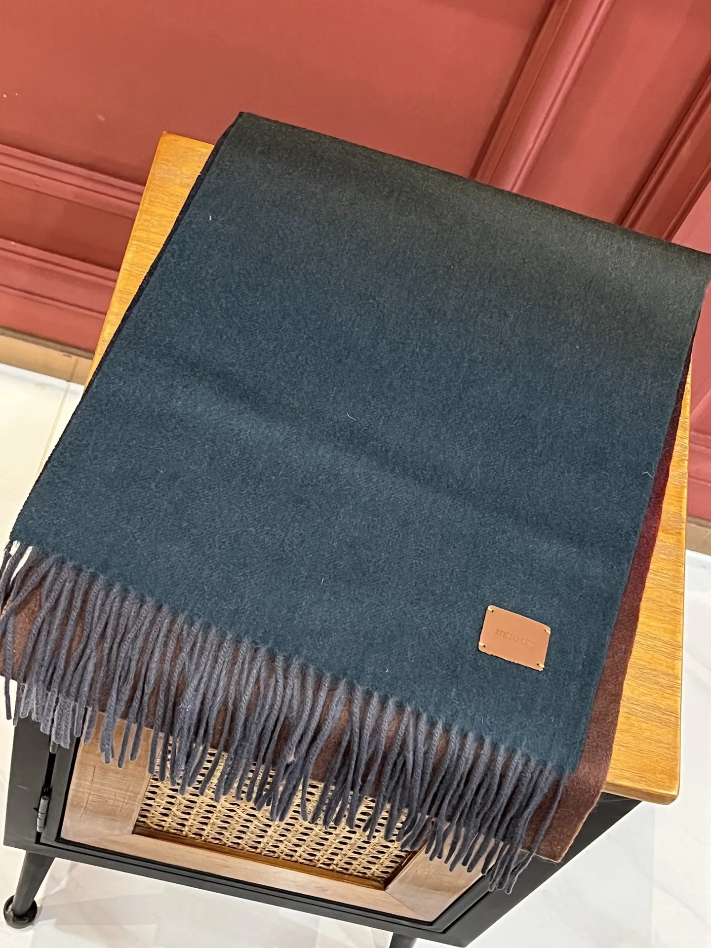 【HERMES エルメス 】スカーフ   32*190CM  241109
